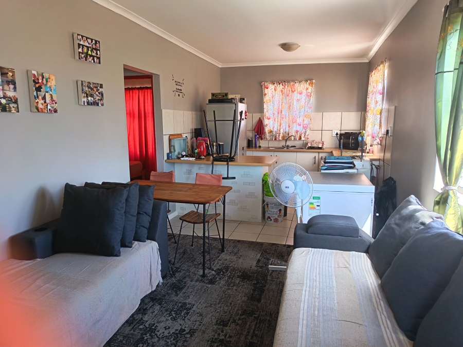 To Let 2 Bedroom Property for Rent in Country Club Western Cape